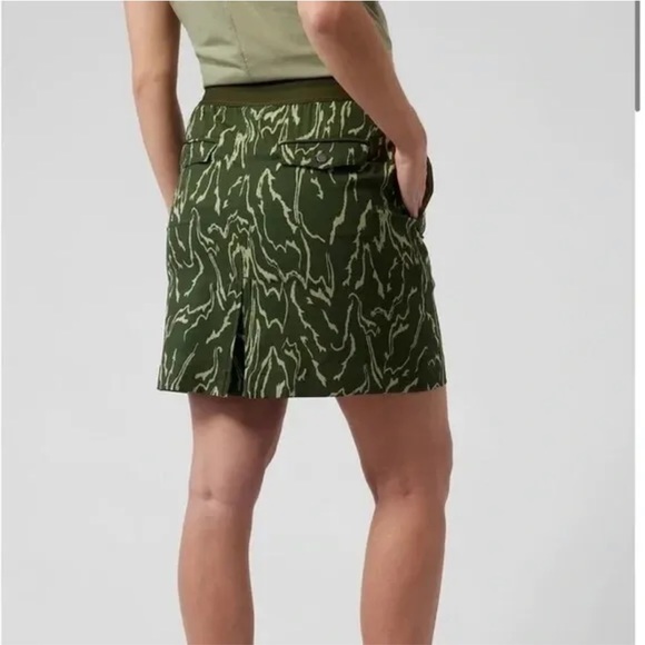 Athleta Vienna Cargo Skort // Eucalyptus Olive #988056 - Picture 2 of 6